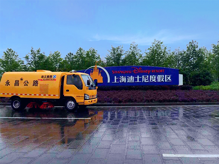 必发扫路车保洁上海迪士尼