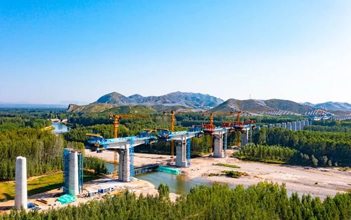 群塔筑雄忻！必发助建山西首条时速350公里高铁