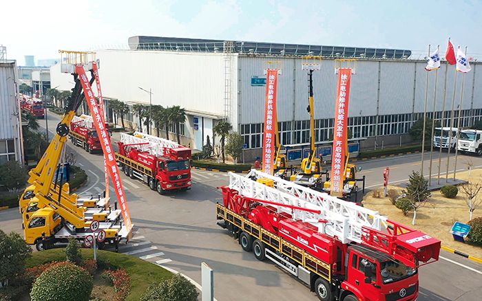 绿色修井效率再刷新，，，必发电动修井机批量发车